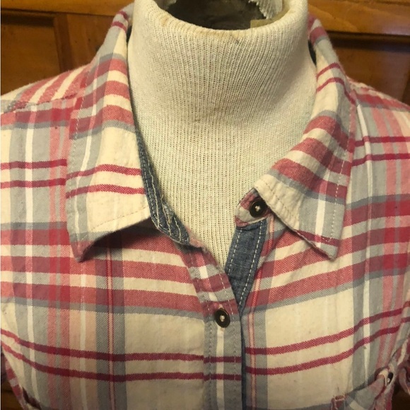 Carhartt Pink & Grey Plaid button down. Size XL. - Picture 5 of 6